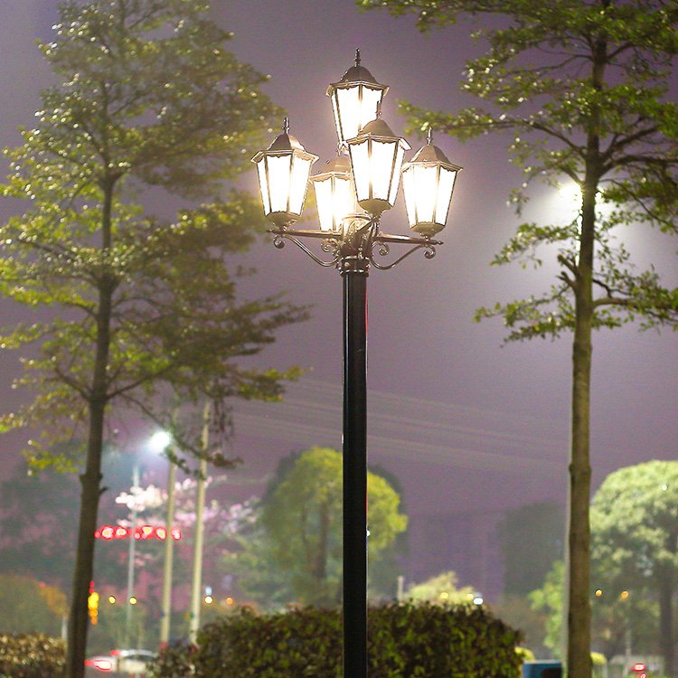 Home Lawn Courtyard Outdoor Solar Led Garden Light Theme Park Villa Waterproof Road Street Lamp Vintage High Pole Garden Lamp