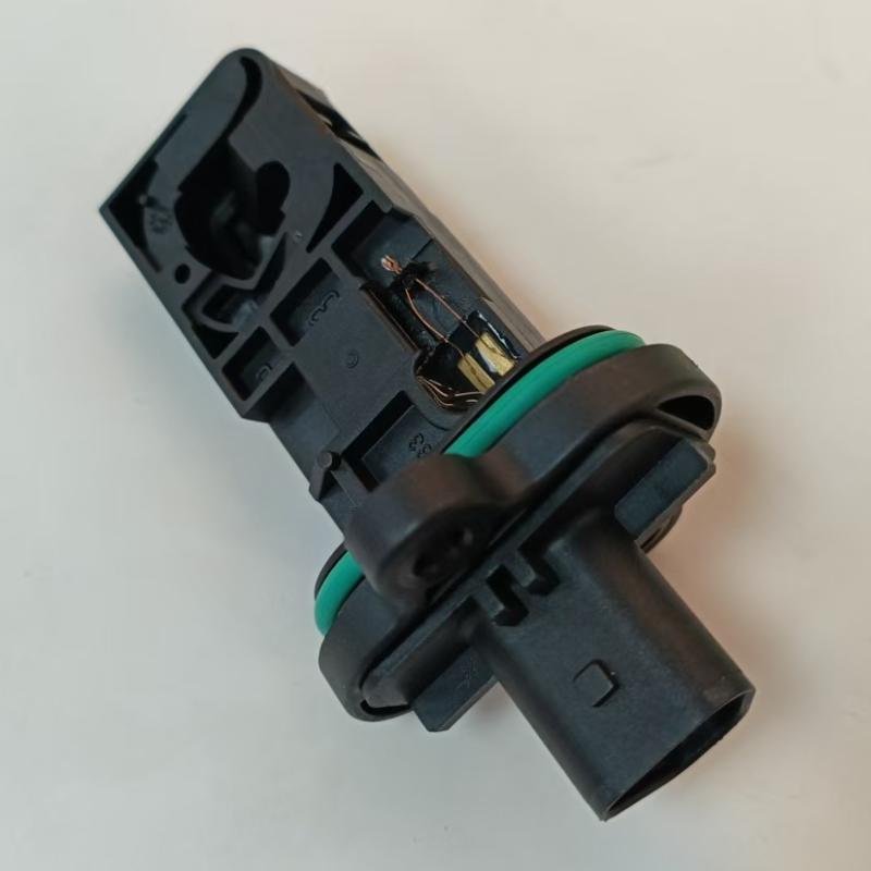 Wholesale Good Price 13301682 air Flow Meter Sensor Mass air Flow Sensor Air Flow Sensors for Chevrolet Cruze Auto Parts