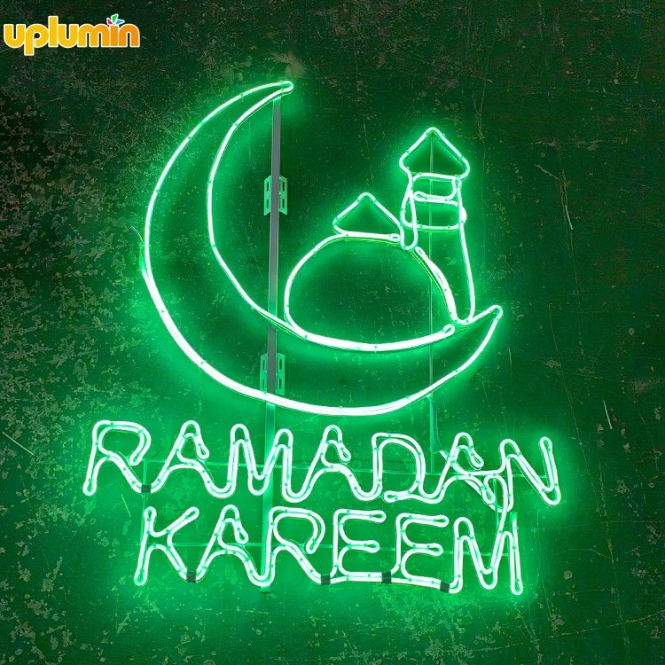 Decorative Outdoor Decorative Ramadan Decor Crescent Moon Star Motif Light LED Metal Ornament Pole Light