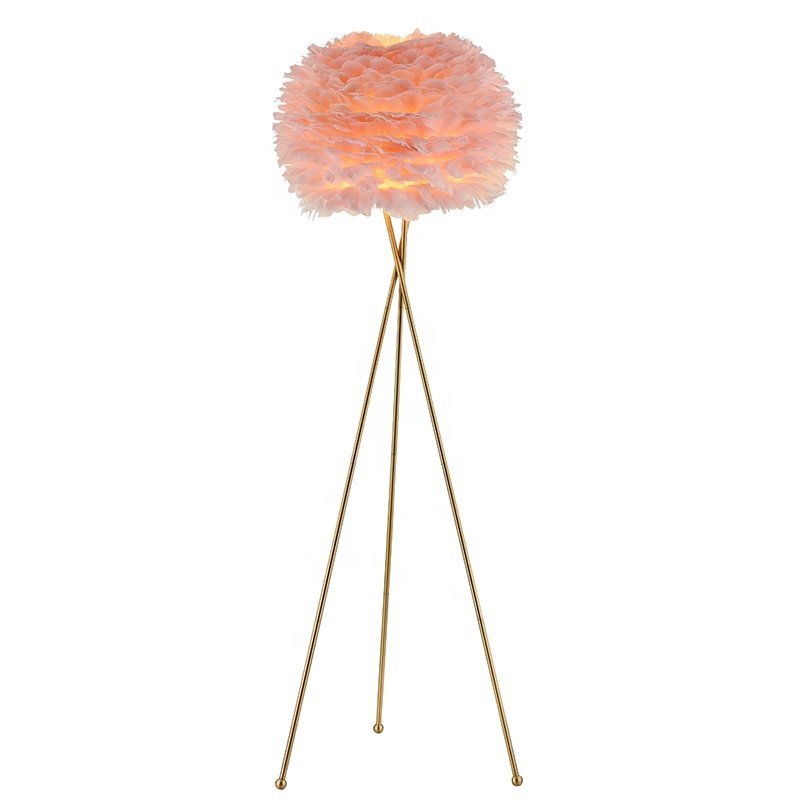 Stand Light Arts 1.8 Meter Height 65pcs Ostrich Feathers Copper Floor Lamp Corridor Exhibition Hall Decorative Lampmorden