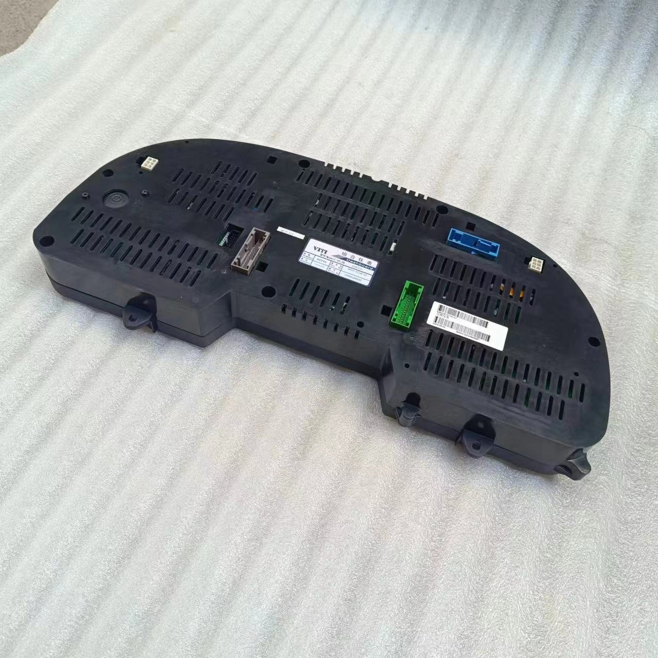 High Quality Digital Instrument Control Panel Combination Auto Meter Dashboard Electrical Systems Bus Parts Plastic Parts