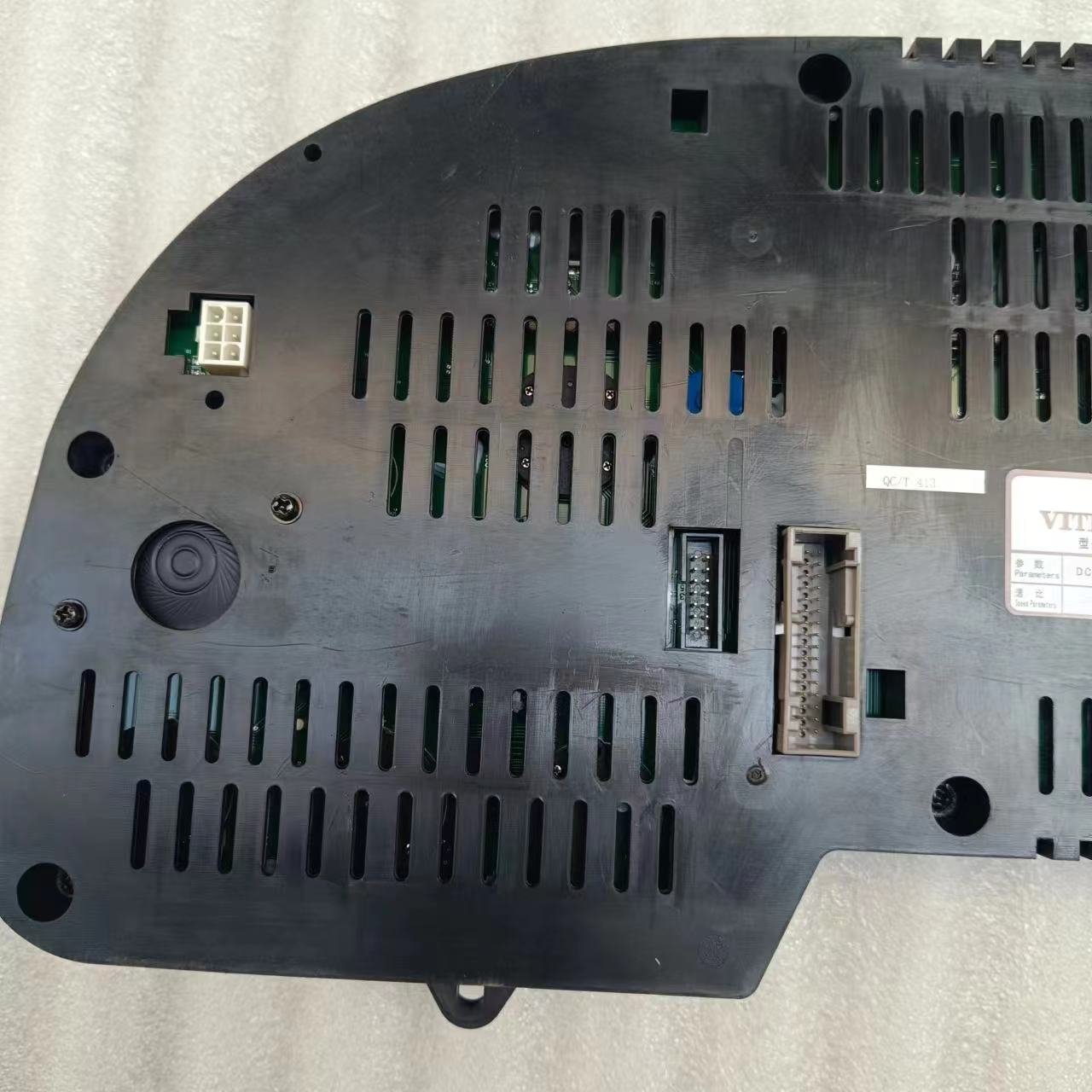 High Quality Digital Instrument Control Panel Combination Auto Meter Dashboard Electrical Systems Bus Parts Plastic Parts