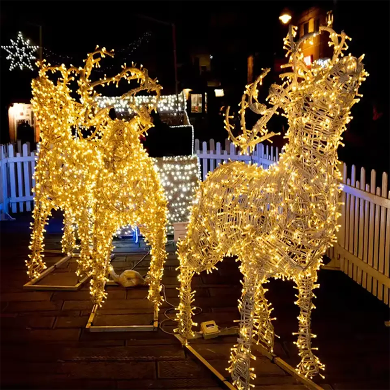 High Quality Customized Outdoor 3D Reindeer Bear Animals Acrylic Ramadan Christmas Decorations Led Motif Lights