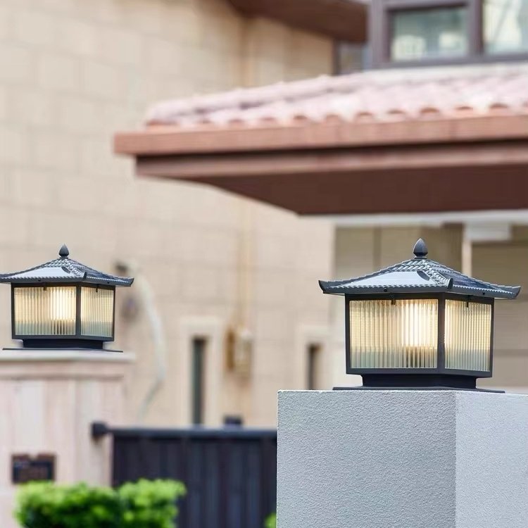 Manufacturer Wholesale Hotel Modern Outdoor Wall Lamp Garden Lighting Glass LED Solar Column Lamp Gate Column Lamp