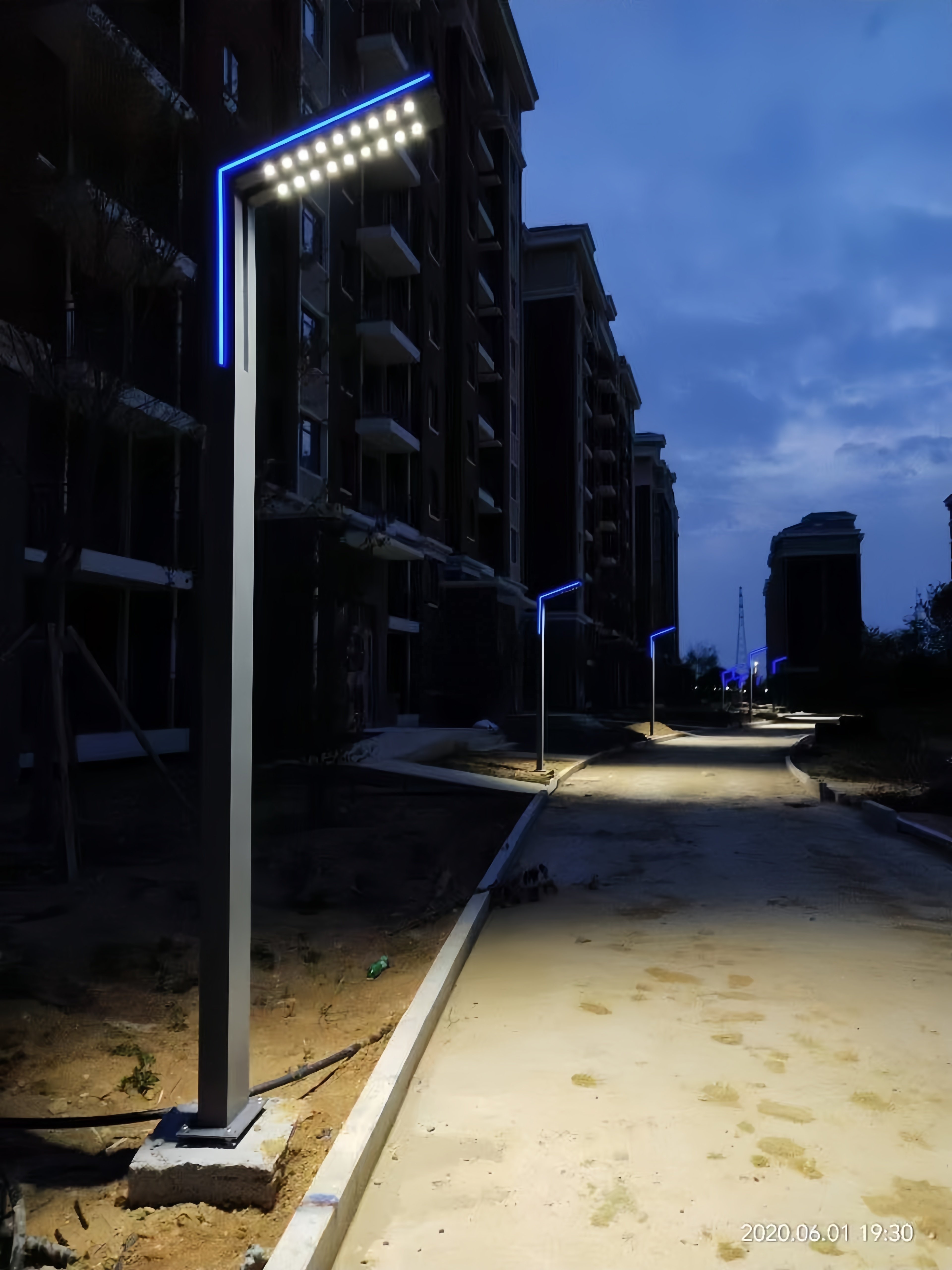 Customized High-quality Dimmable Modern Garden Lamp Community Road Government Engineering Project Garden Lamps Outdoor