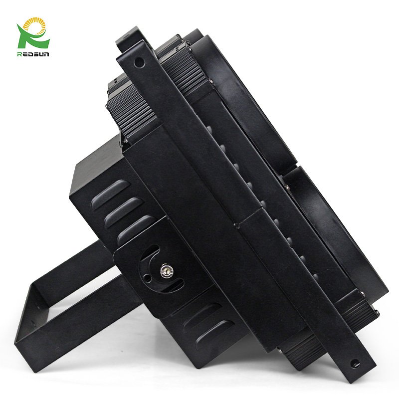 Redsun Party Cob Audience Light Stage Laser Cob Led Par Light Wholesale 4*100W COB Blinder Light