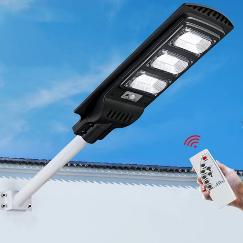 Rts Outdoor Solar Street Light 300W with Remote Control LED Lamp Solar IP65 Waterproof Courtyard Light Intelligent Sensing Lamp