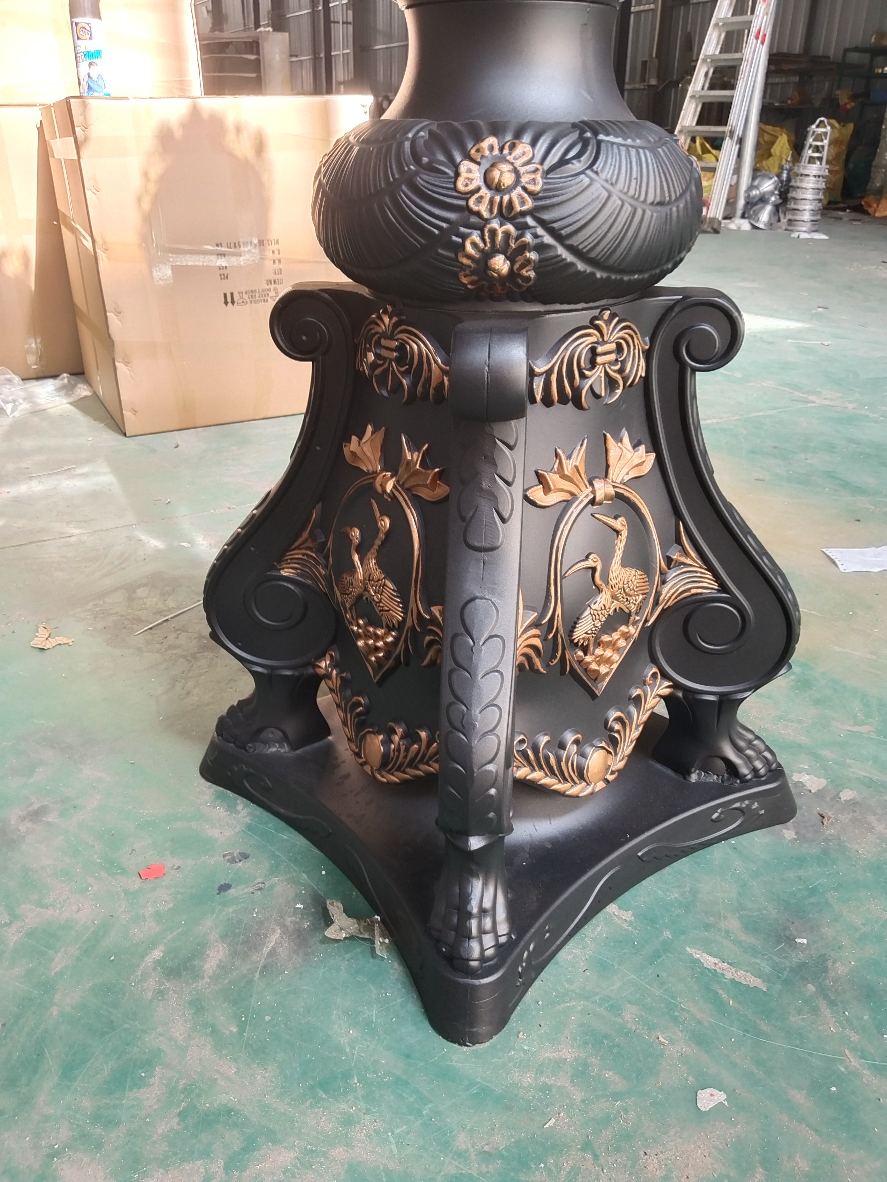 European Retro Design Garden Lamp, Street Decoration with 5 Cast Iron Lamp Posts, Street Lamp