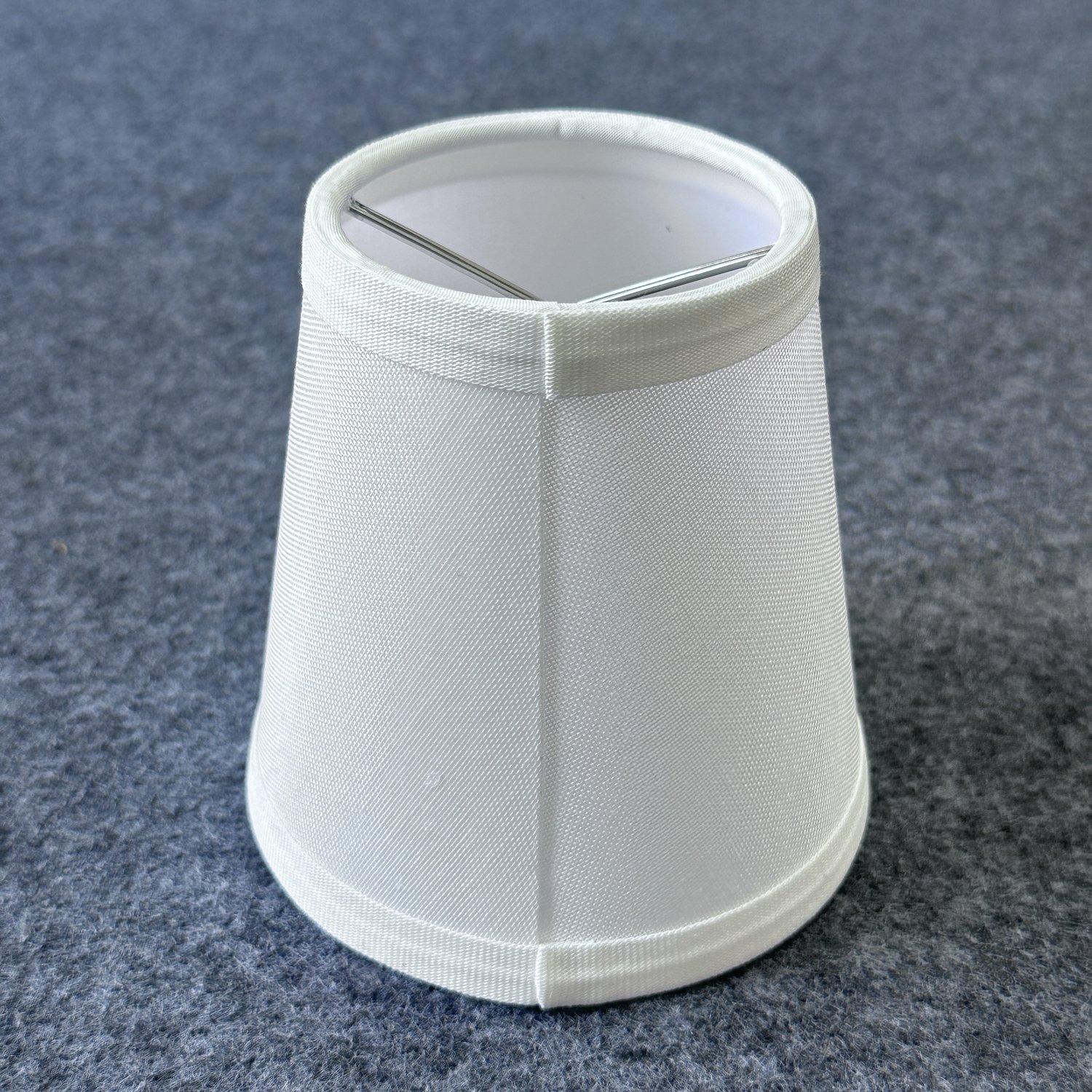 OEM Customized Small Linen Fabric Lampshade Handcrafted Simple Design with Bulb Clip and Empire Pattern