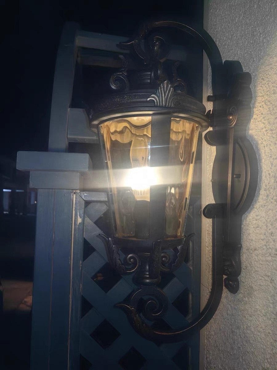 High Quality European Outdoor Wall Lamp E27 Villa Balcony Corridor Corridor Landscape Waterproof Garden Lamp