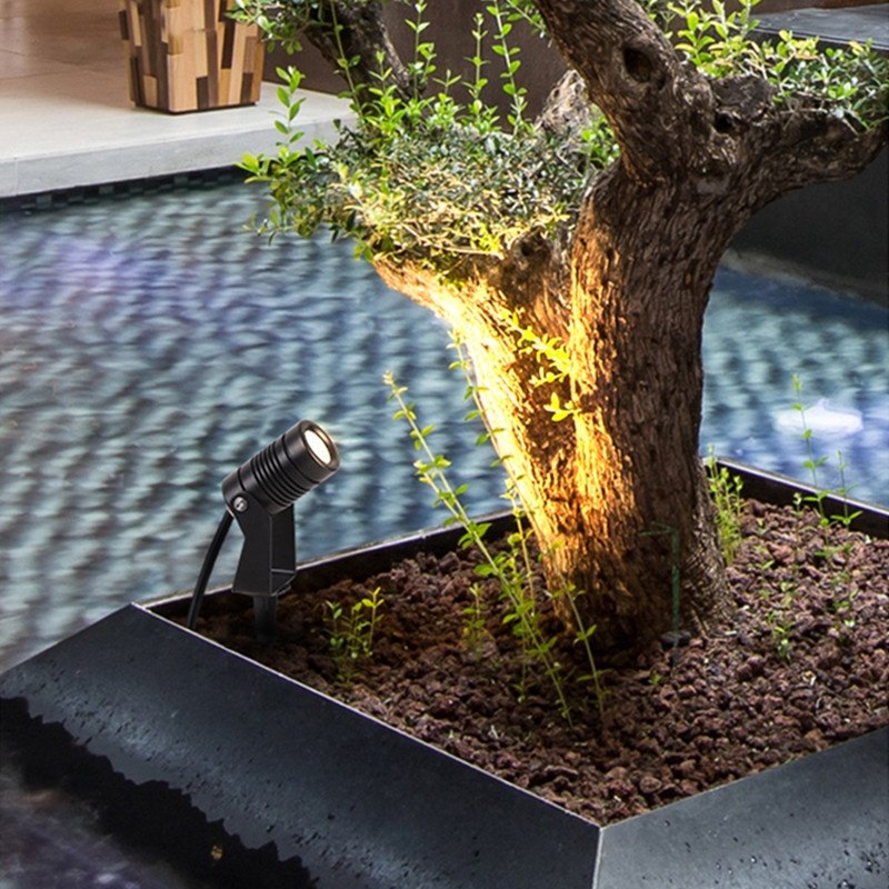 Low Voltage Aluminum Outdoor Spotlight Landscape Waterproof Ip65 Pathway Garden Spot Led Spike Lighting Cob Led Light Garden