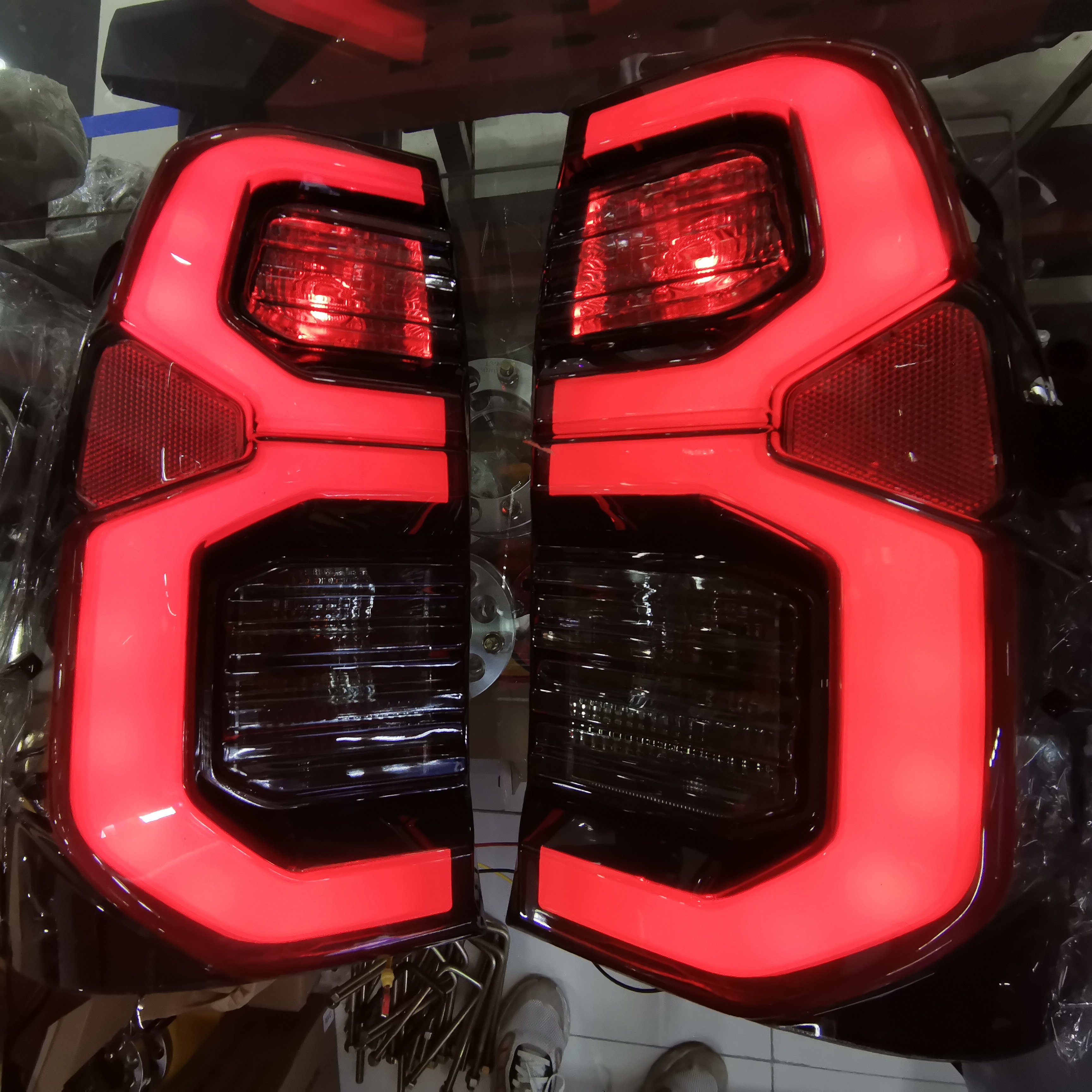 New LED Tail Lights Lamps for Toyota Hilux Revo 2015 6V Rear Lamp
