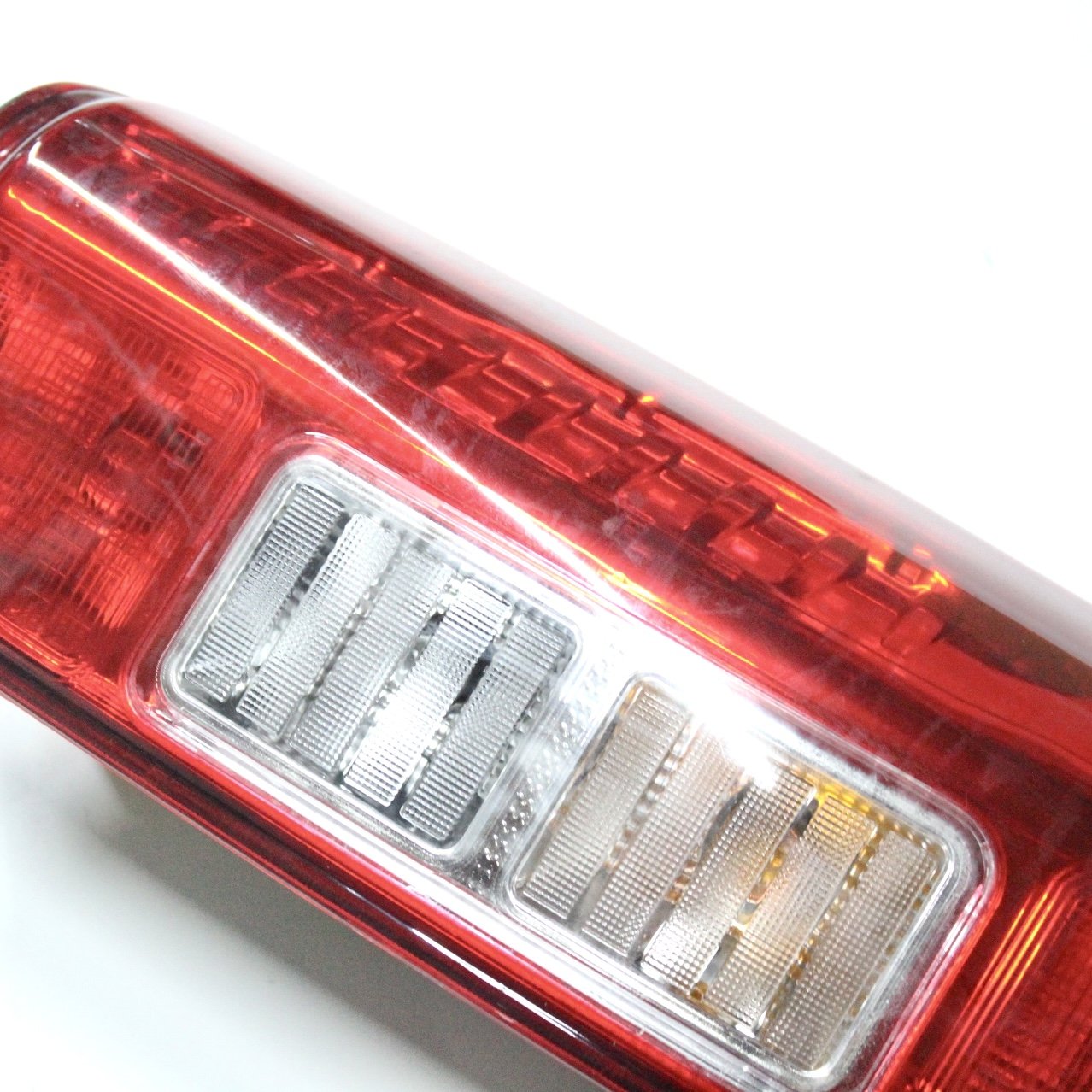pickup truck autoparts OE 4133101XPW01A 4133100XPW01A Car Tailgate Taillight Assembly Rear Door Light For Great Wall POER