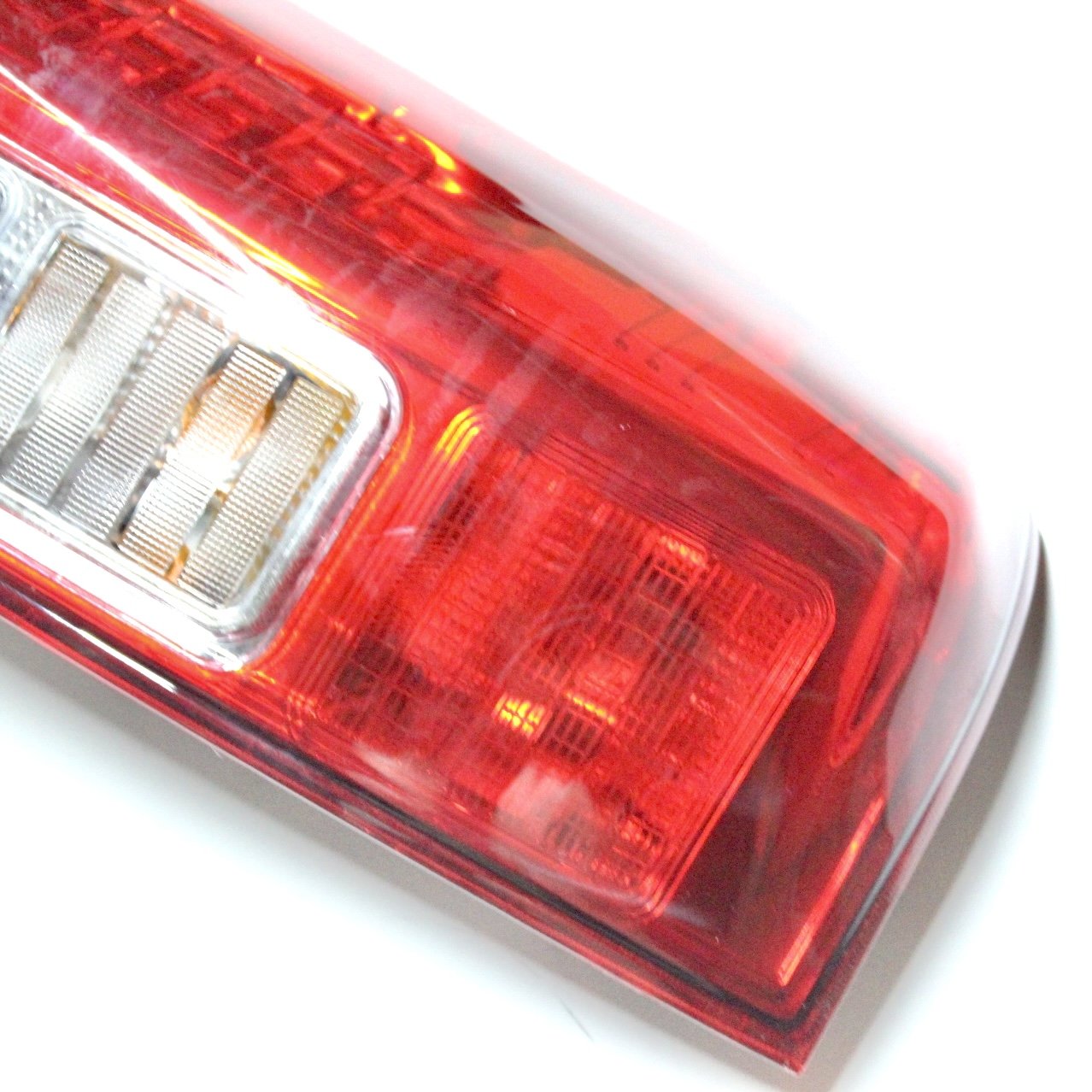 pickup truck autoparts OE 4133101XPW01A 4133100XPW01A Car Tailgate Taillight Assembly Rear Door Light For Great Wall POER