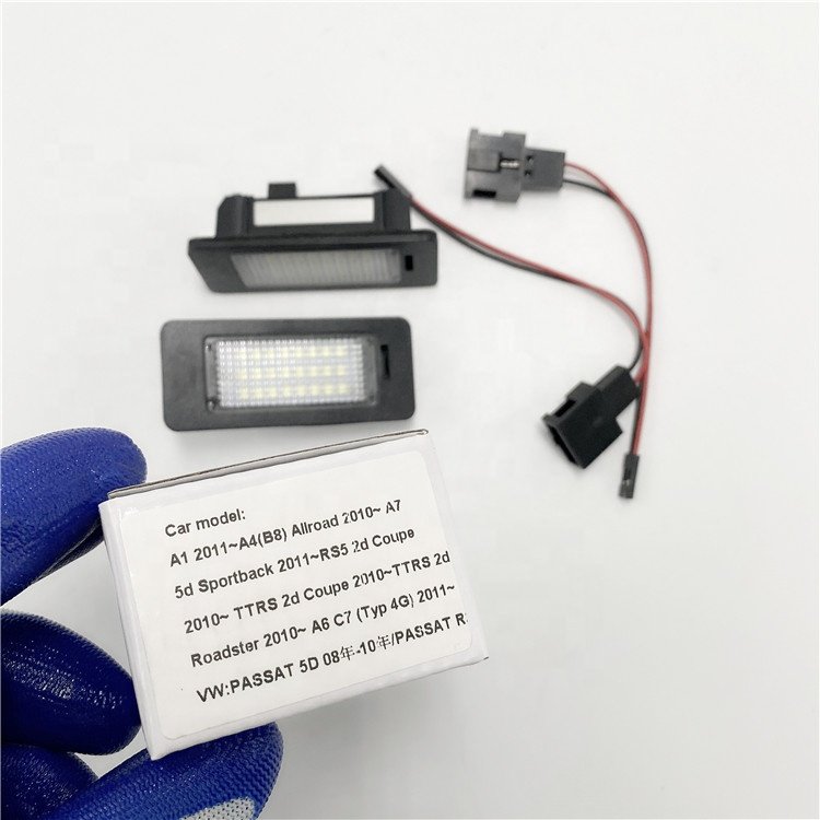 License Plate Lights Xenon White LED Car Number Plate Lamps For Audi A3 8P A4 S4 B6 4F 8E 4H Q7