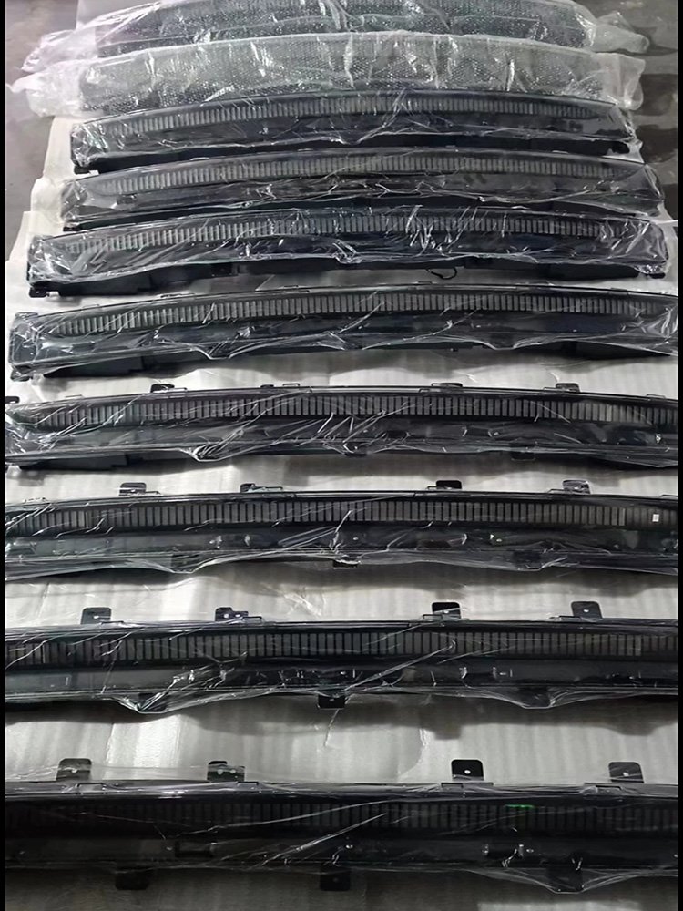 FOR car accessories car part AVATR 11 12 high quality original through type imported and dismantled rear bumper tail lights