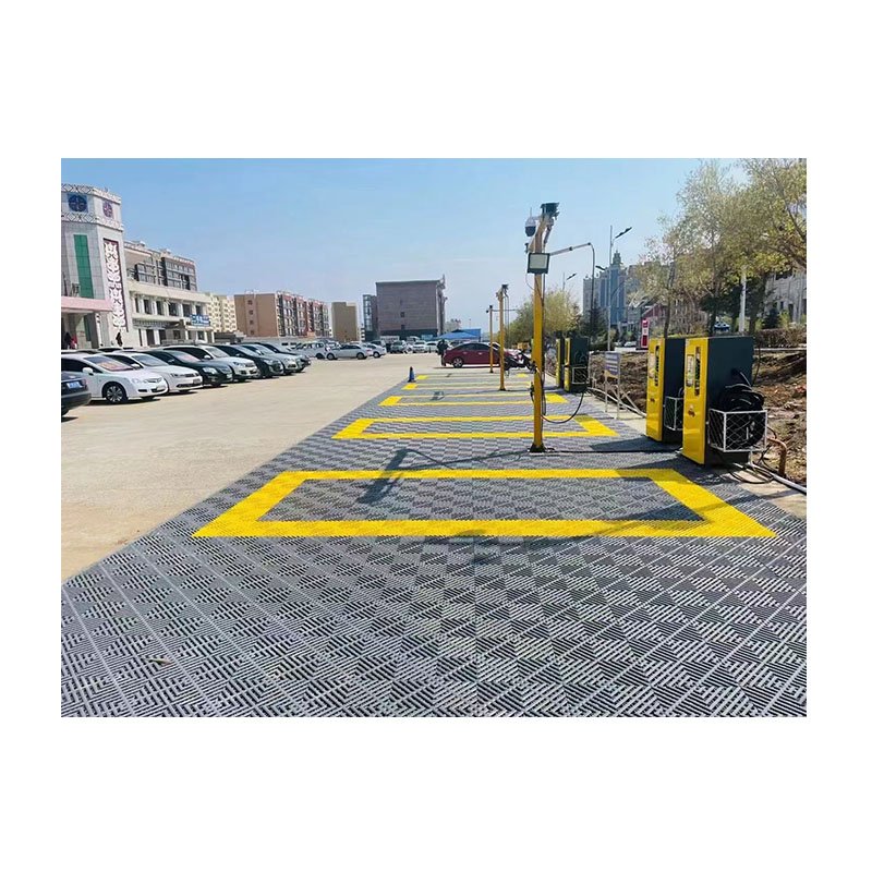 Industrial interlocking plastic floor tile heavy duty garage warehouse tile slab tent floor OEM ODM