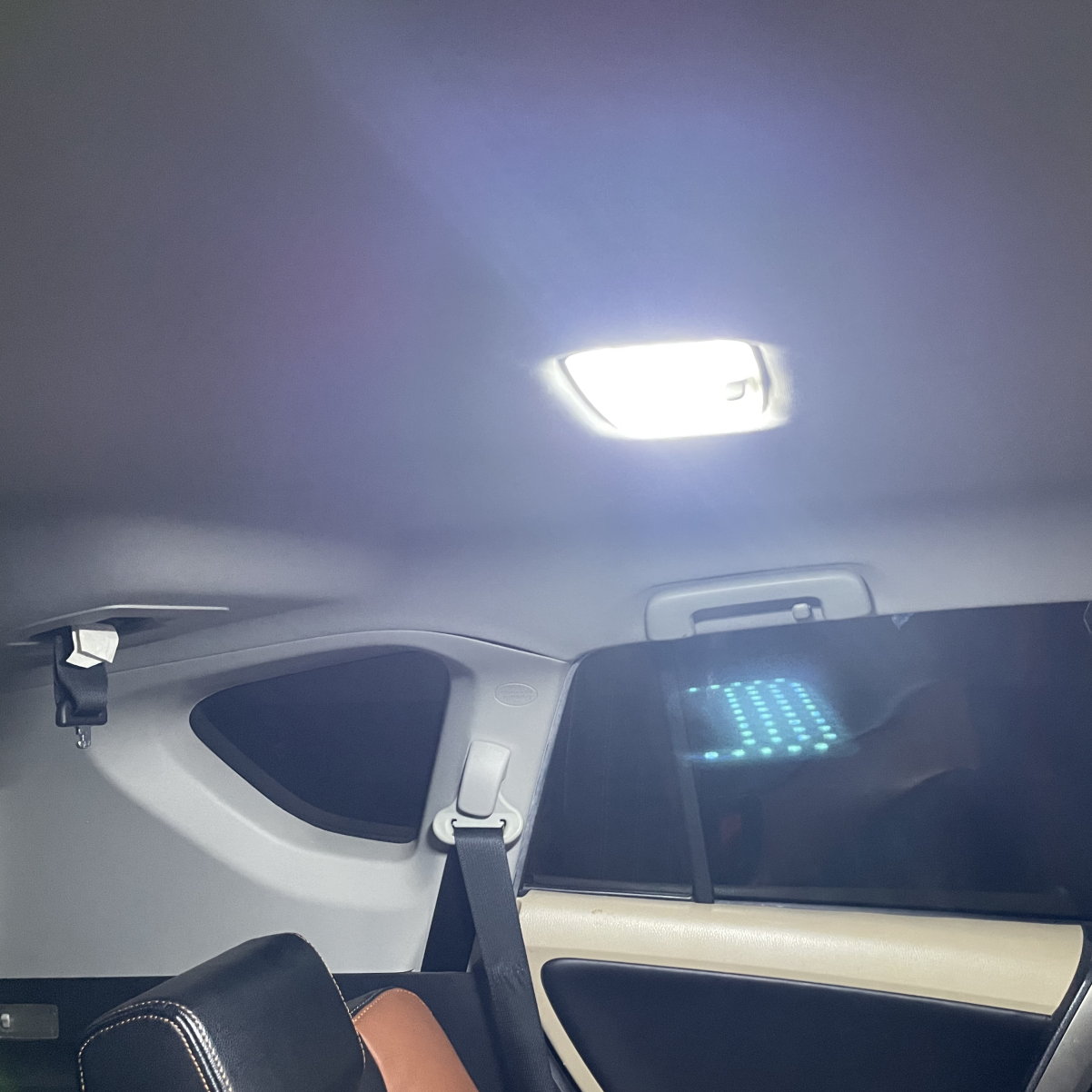 led roof light car interior accessories for RAV4 50 Series Eigang MXAA52 MXAA54 AXAH52 AXAH54 H31.4 6 pcs white special design