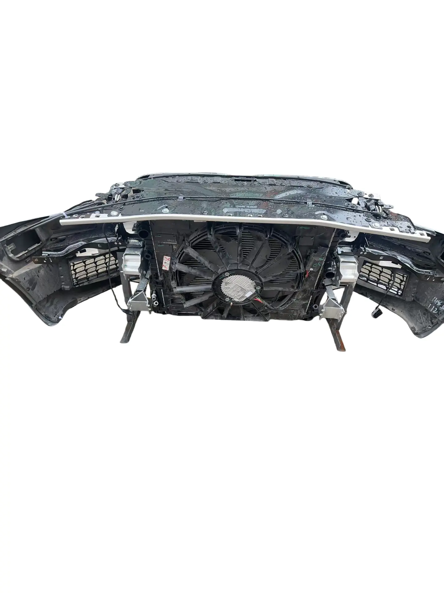 Applicable to electronic fan hood of net radiator in front bumper assembly of bm w 3Series G20 G28 i3 M3 front nozzle assembly.