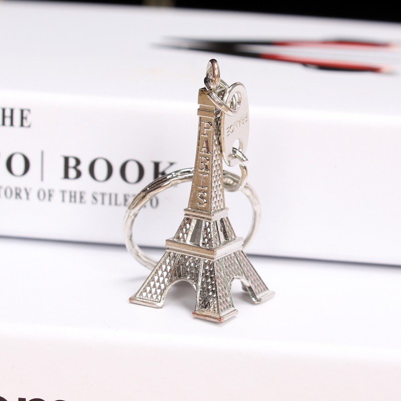 Vintage Paris Eiffel Tower Keychain Metal Iron Tower Key chains car Keyring Bag Pendant Accessory France souvenirs Gift Keychain