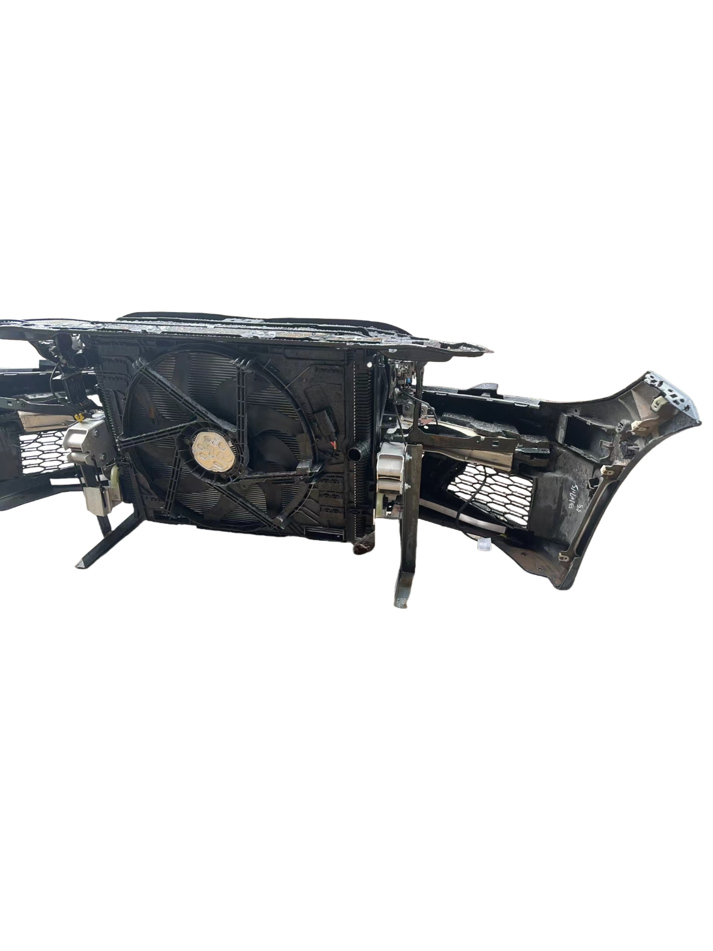 Applicable to the condenser of the electronic fan water tank of the new 3 series G20/G28 front nozzle assembly and front bumper