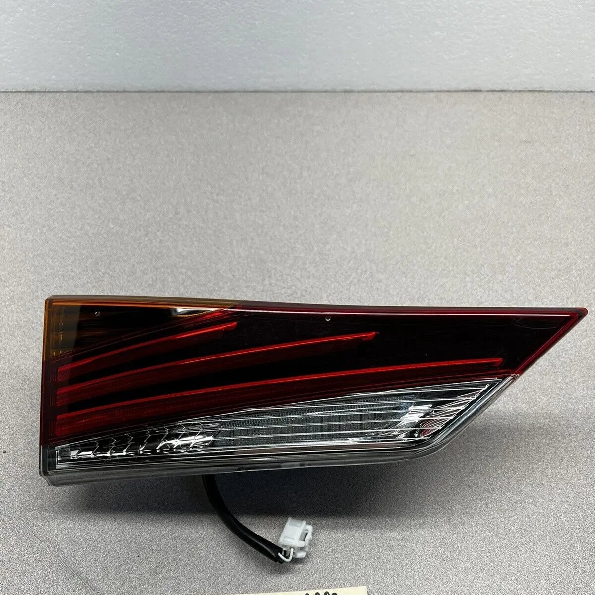 81671-60090 81671-60100 For Lexus IS200t IS250 IS350 F Sport 2017 2018 2019 2020 2021 Left Right Back Up light Rear Lamp