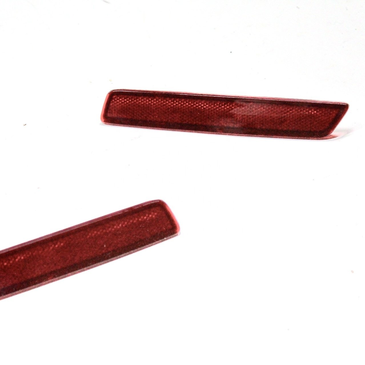Rear Bumper Reflector bumper garnish light lamp OE 4135200XPW04A 4135100XPW04A Reflective Light Emitter Car Warning Lights
