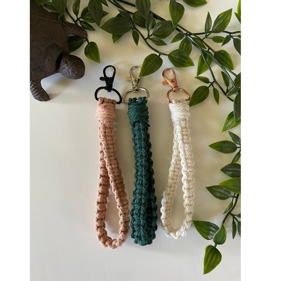 Macrame Twisted Wristlet Key Chain Boho Keychain Lanyard Macrame Keychain Bracelet For Wallet Bag Car Key