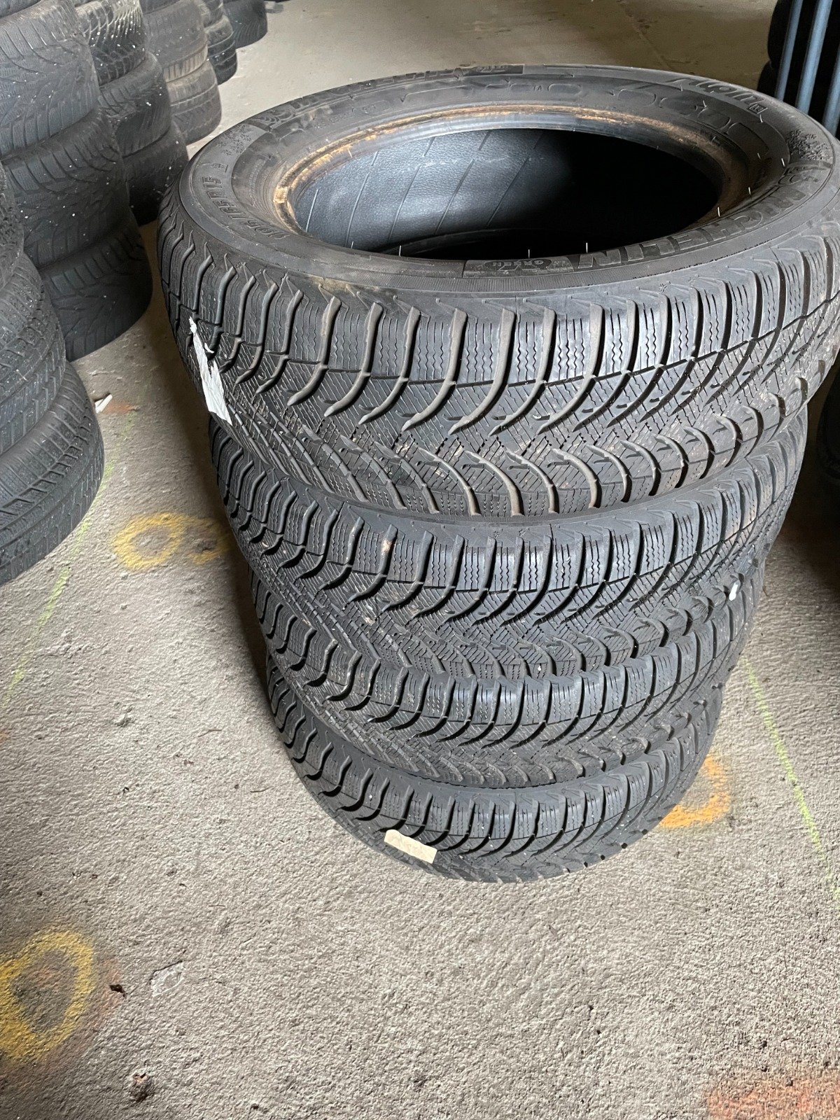 Wholesale Brand New Car Tyres in All Sizes Best Price Truck Used Tires for Sale Other Wheels & Accessories