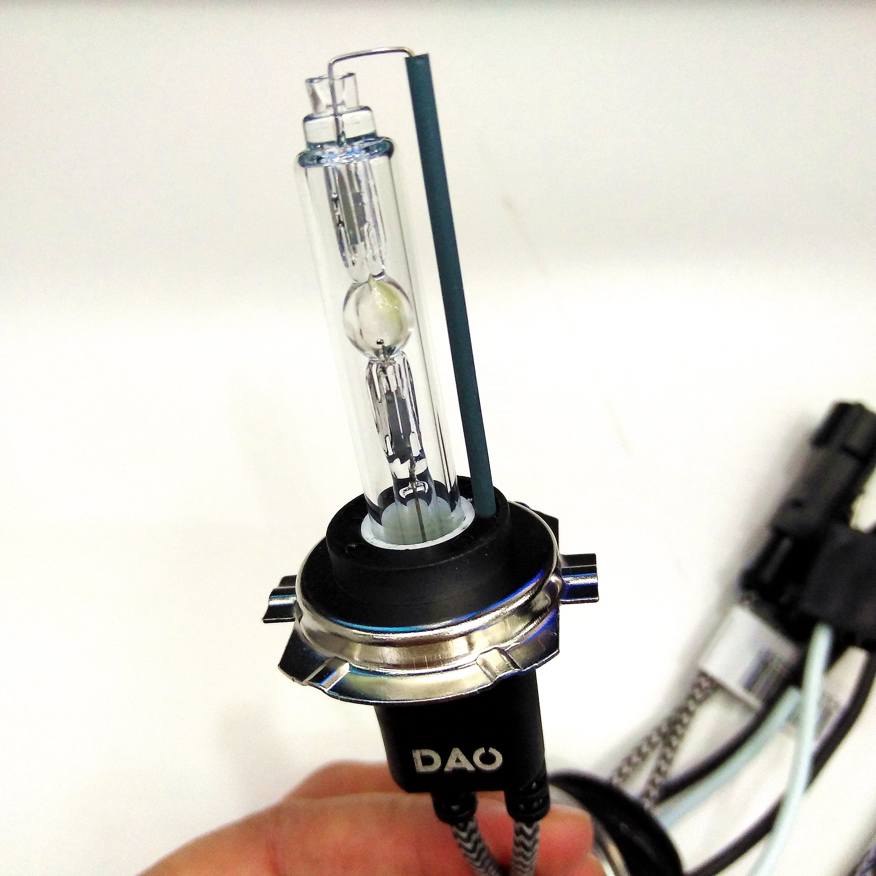D2H DAO High power and more brighter Manufacturer HID Xenon Bulbs for Car Turn Around Other Car Light Accessories HID Projector