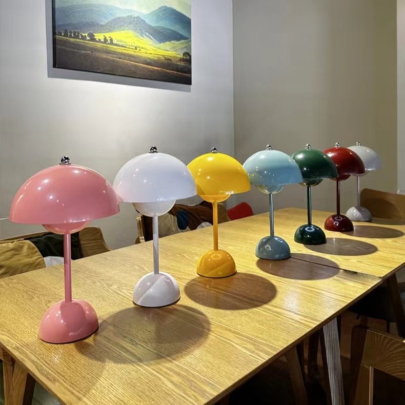 Drop Shipping Modern Dimmable Touch Control Cordless Restaurant Desk Light Led Night Battery Recharge Table Lamp