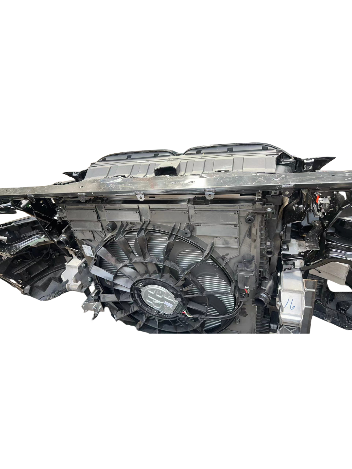 Apply to X7 G07 M sports front nozzle assembly surrounds bumper assembly headlight water tank in front and back.
