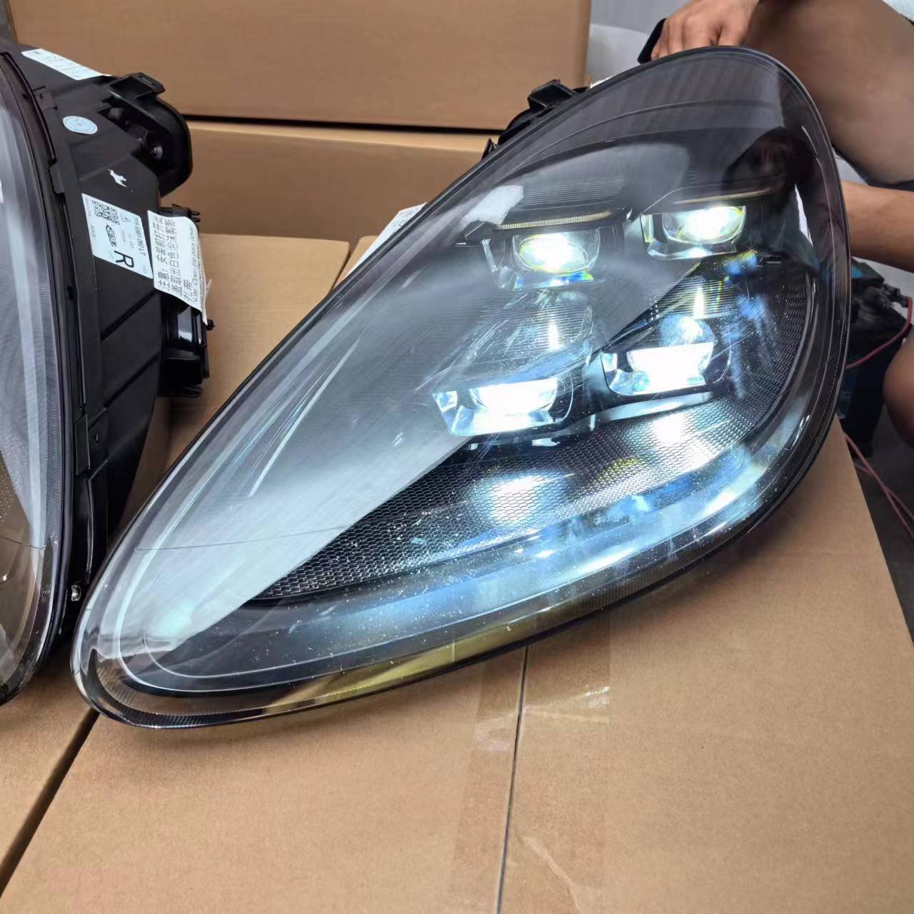 for porsche Cayenne 2011~2014 year Matrix front headlights Direct replacement of non-destructive installation led headlights