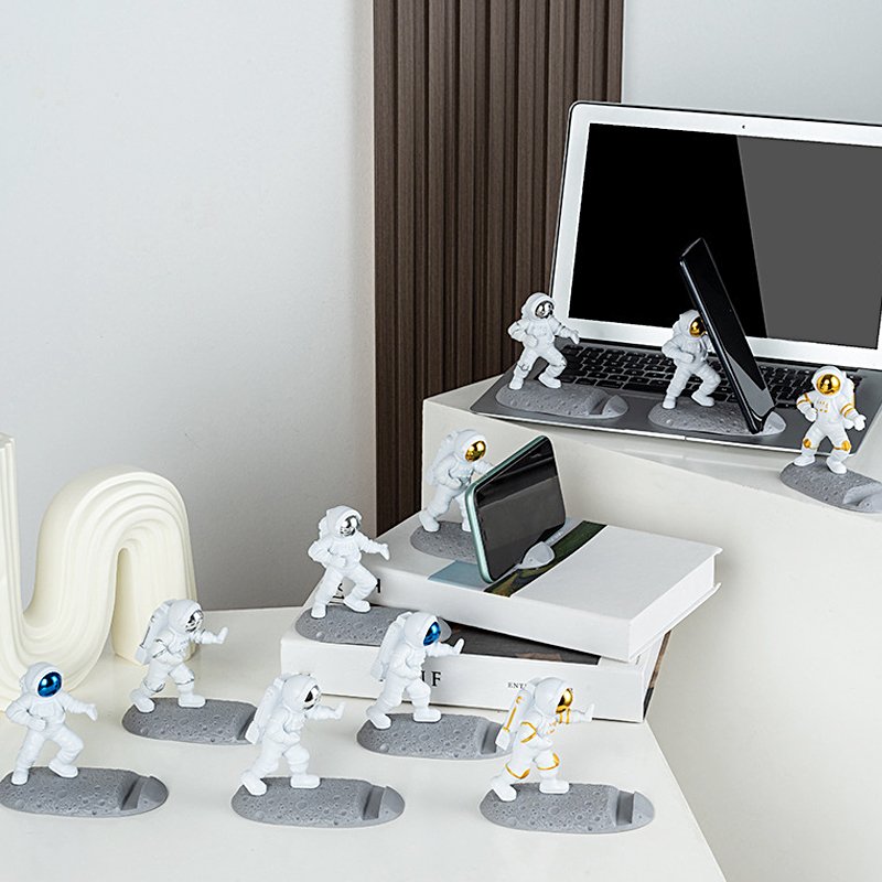 Best mobile phone accessories cute 3d Anime astronaut Phone stand fit All phone holder Custom logo As a gift