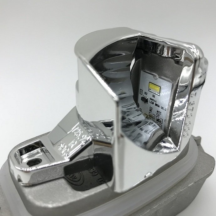 Turn signal 7339023 7370000 LED Headlight module Control Unit left 63117339023 63117339024 63117370000 for 7 Series F02 F03