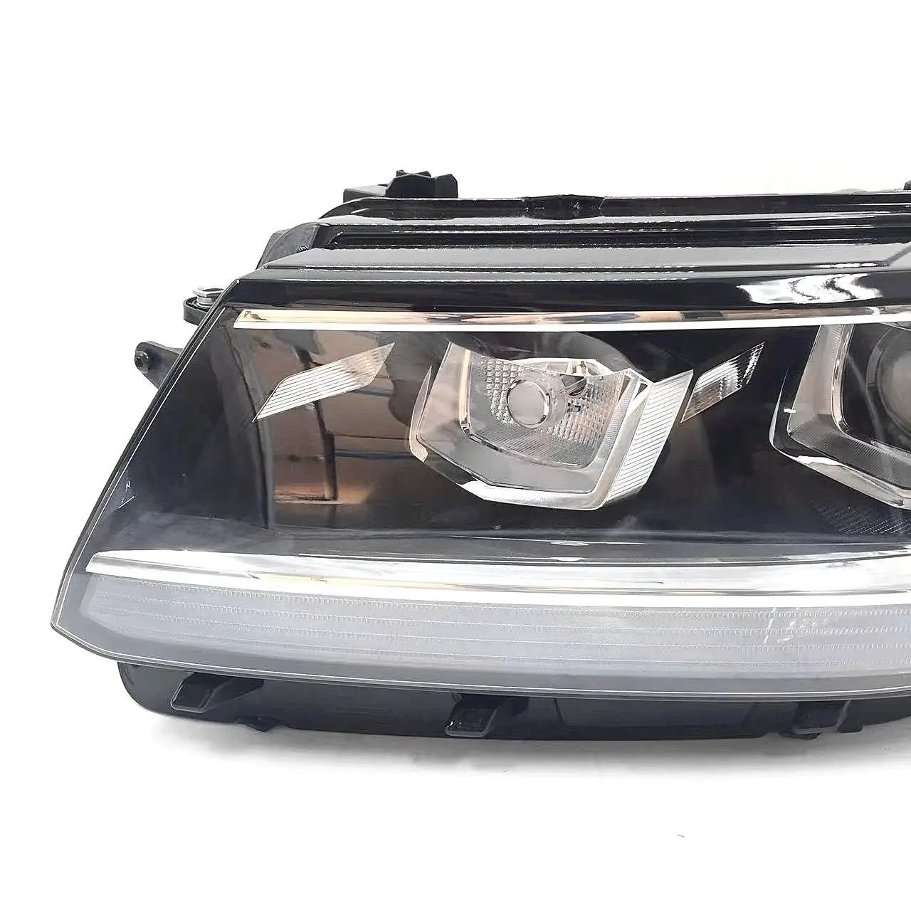 ADS Factory Sale car accessories auto lighting systems LED headlight assembly headlamp for 17-20 V-olkswagen Tiguan