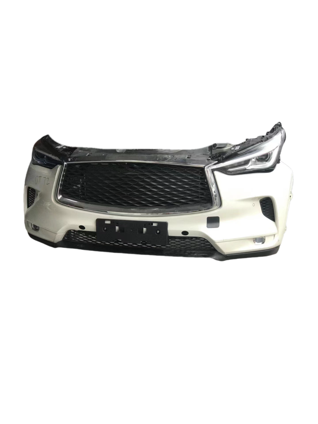 Suitable for INFINITI QX80QX70 QX60 Q70 plastic front bumper assembly front mouth assembly original car replacement front bumper