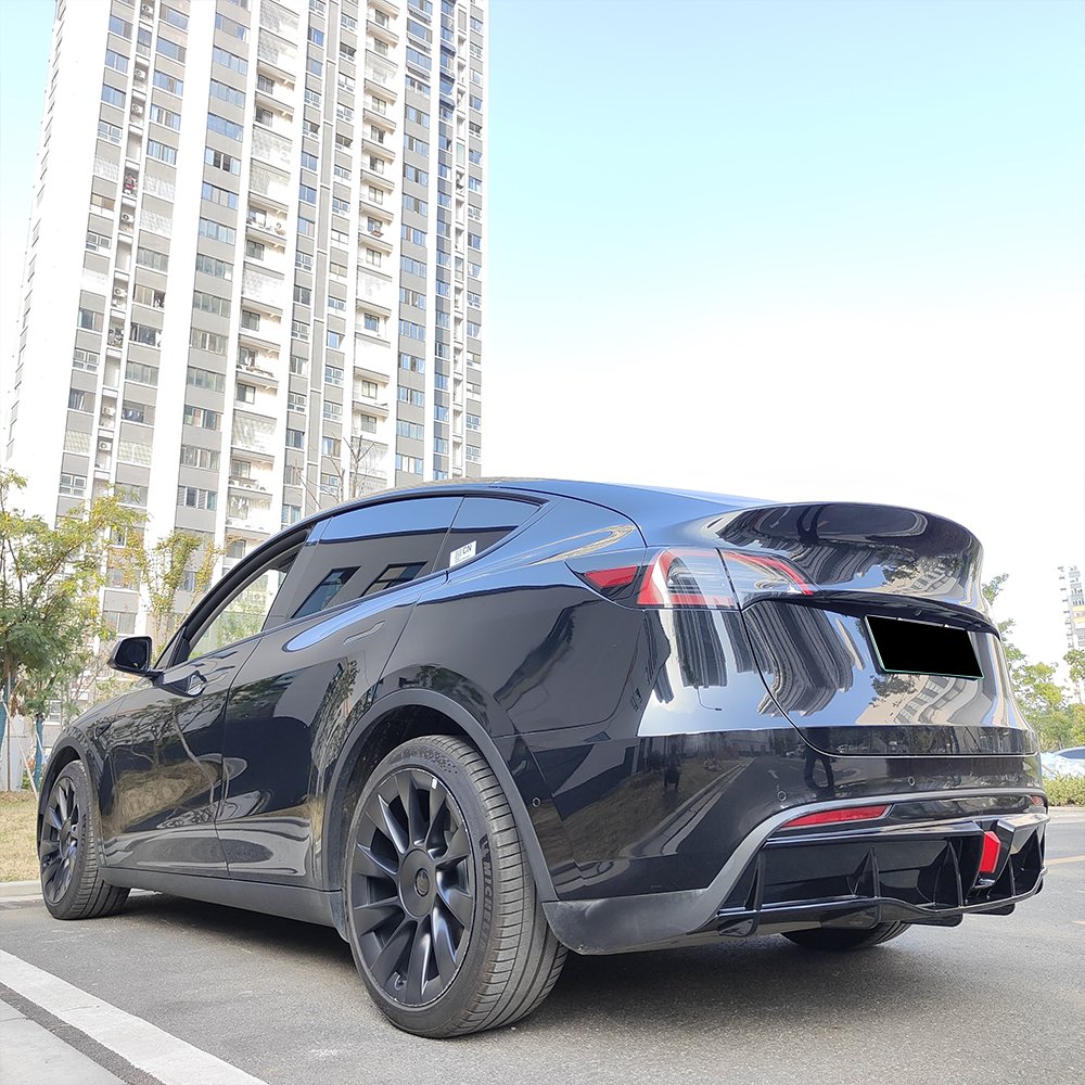 Car Accessories Car Rear Lips Light Auto Rear Bumper Diffuser With LED Light For Tesla Model Y