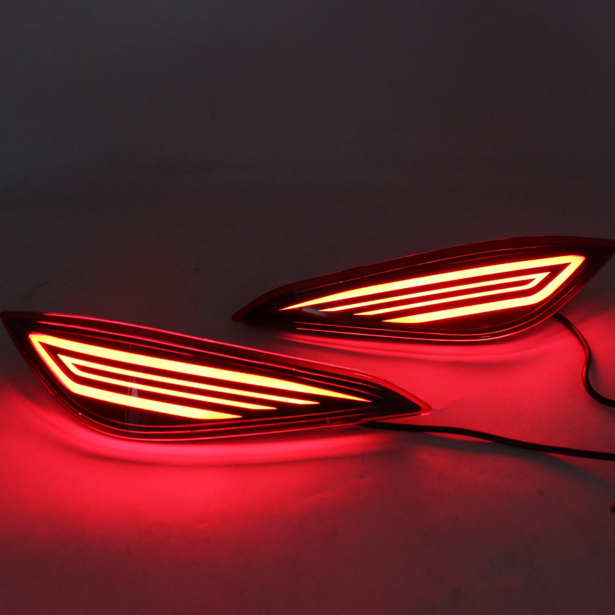 Car High Quality LED Rear Bumper light Reflectors Fog Brake Parking Lamp Tail Lights Lamps For Toyota Rush 2018 2019 2020