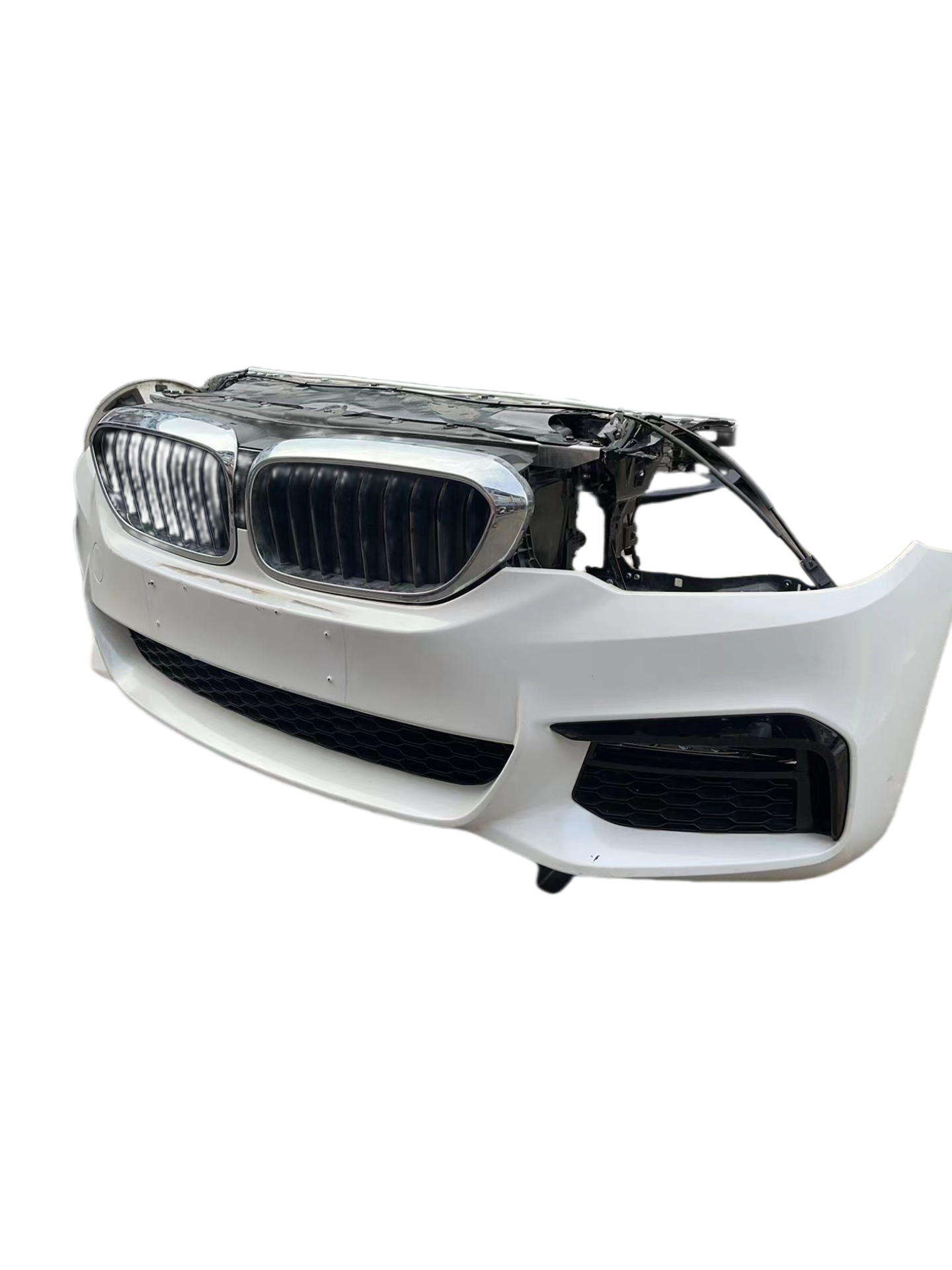 Suitable for 5 series 525 528 530 540 G30 G38 F35 F30 f25 320 323 front nozzle assembly and front bumper assembly.