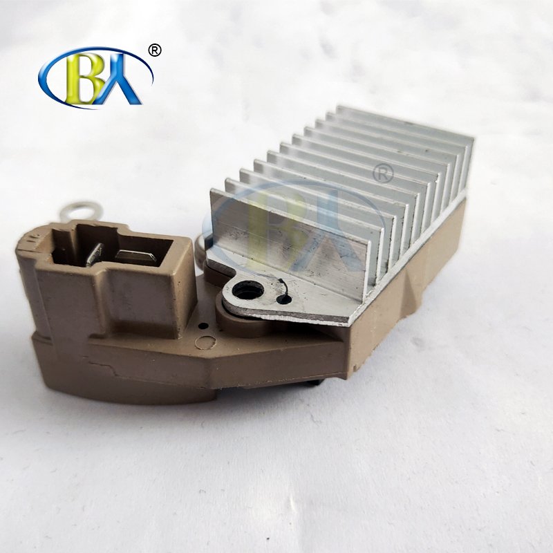 MITSUBISHI Alternator Valtage Regulator Replace for Denso Type 126000-0060 MD604589 IN254 VR-H2005-39 for DAIHATSU KUBOTA TOYOTA
