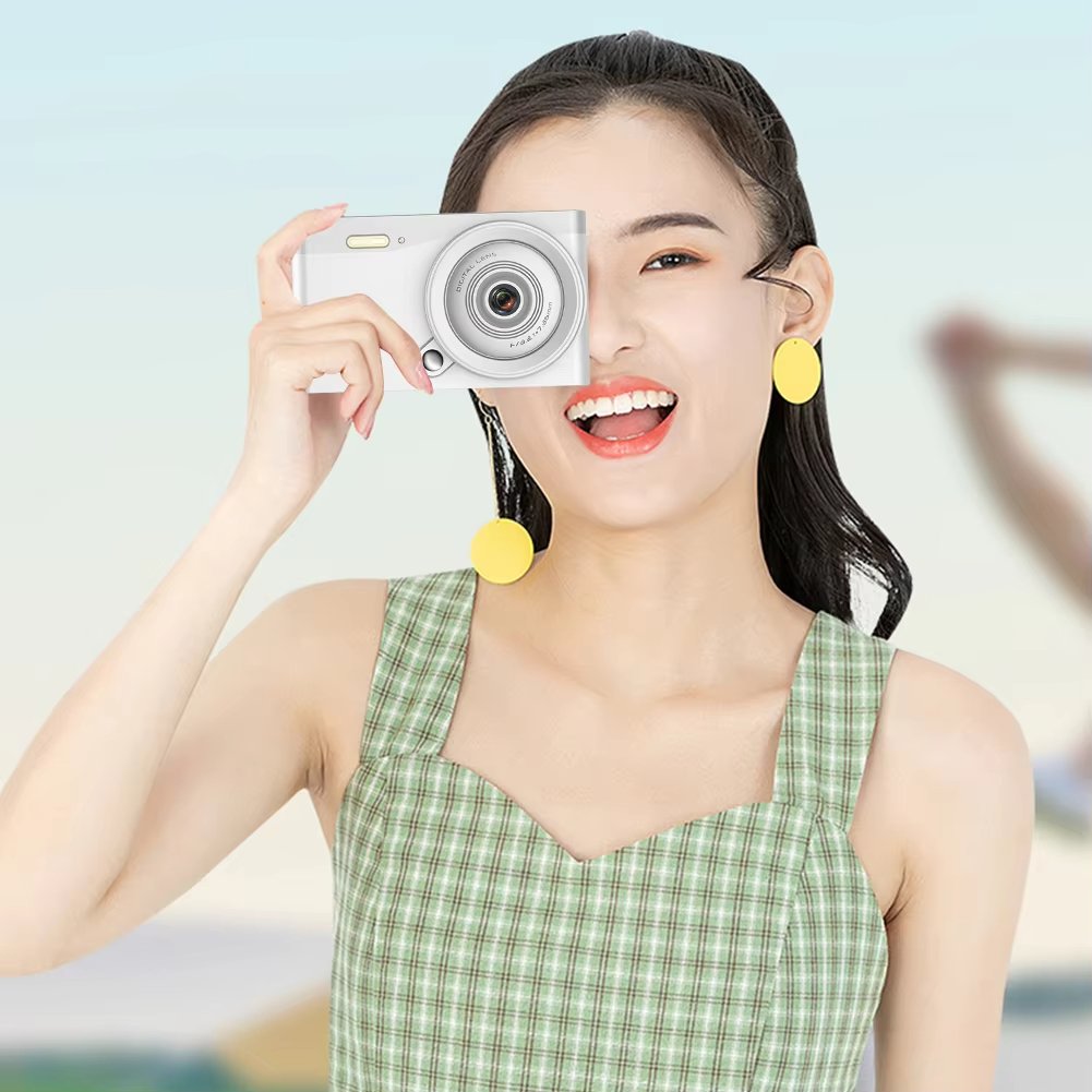 4K Kids Digital Camera Auto Focus Students Pocket Camera 16X Zoom HD Photography Travel Selfie Camera 2.8 Inch IPS Screen