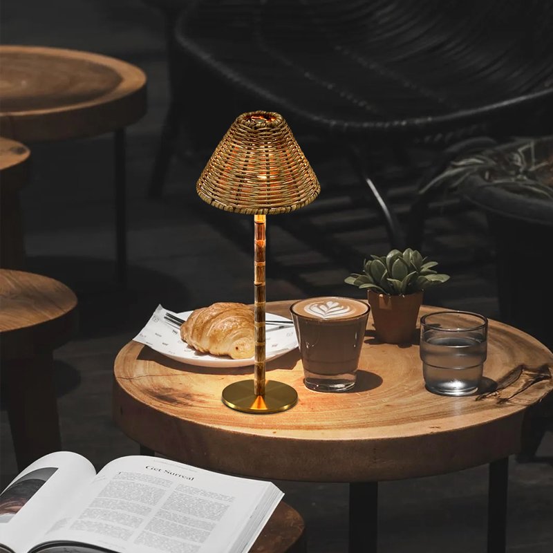Wholesale Sales High Quality Bamboo Table Light E14 Multiple Lampshade Selection Wireless Rattan Table Lamp