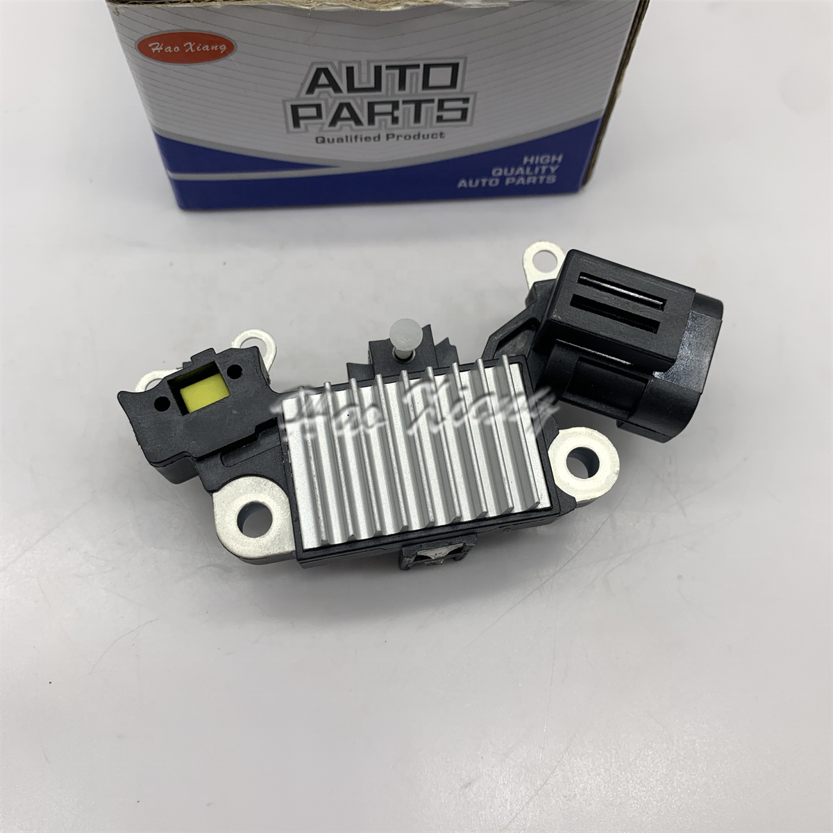 Haoxiang High Quality Alternator Voltage Regulator CIH744 for Honda Isuzu Voltage Regulator