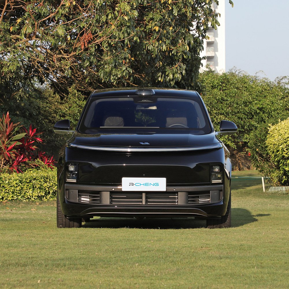 Li Auto L8 Electric SUV New Energy Hybrid 4x4 Vehicle lixiang L8 Lithium Battery EV Car Level Van Drive Mode 4WD