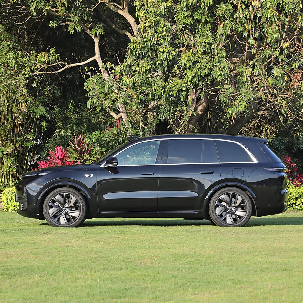 Li Auto L8 Electric SUV New Energy Hybrid 4x4 Vehicle lixiang L8 Lithium Battery EV Car Level Van Drive Mode 4WD