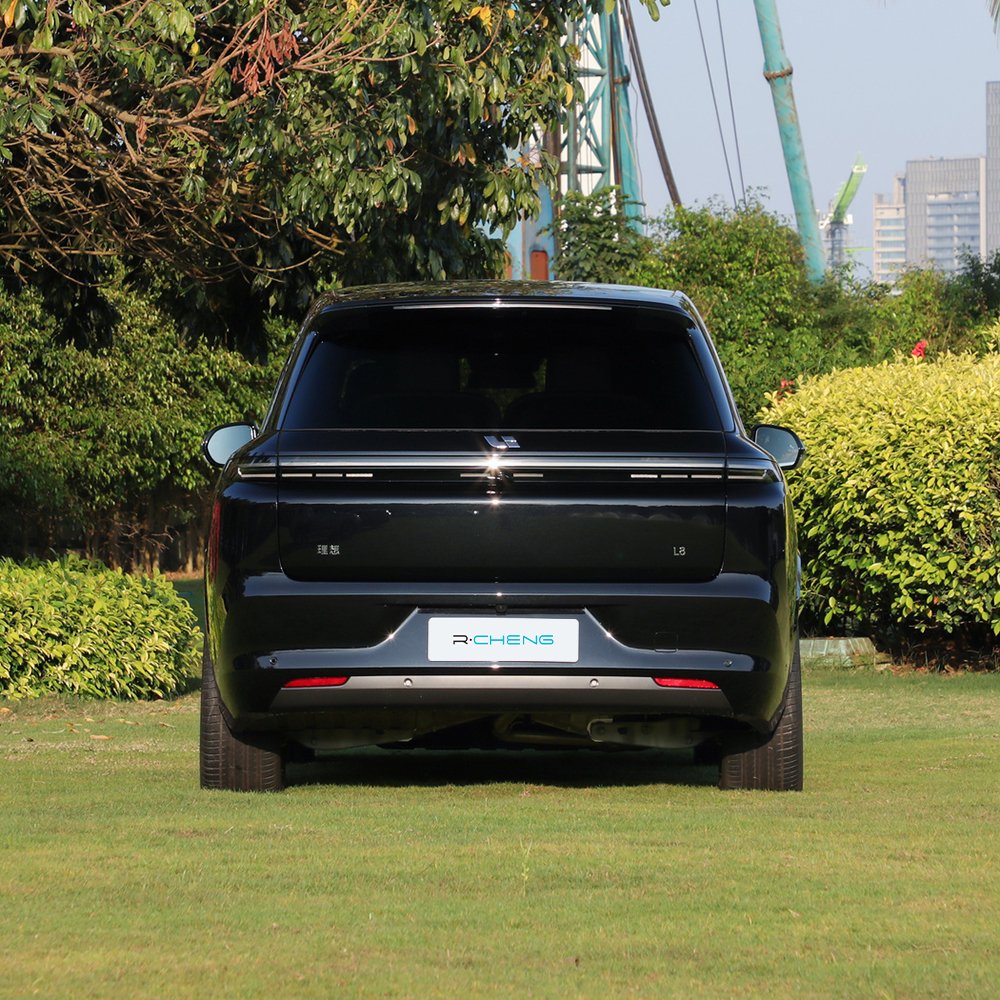 Li Auto L8 Electric SUV New Energy Hybrid 4x4 Vehicle lixiang L8 Lithium Battery EV Car Level Van Drive Mode 4WD