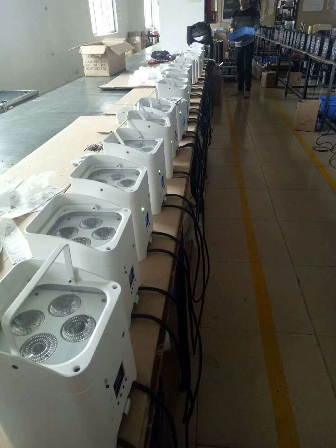 6*18W Uplights Battery Wireless RGBWA UV 6in1 LED Par Light Wireless DMX Stage Lights for Church