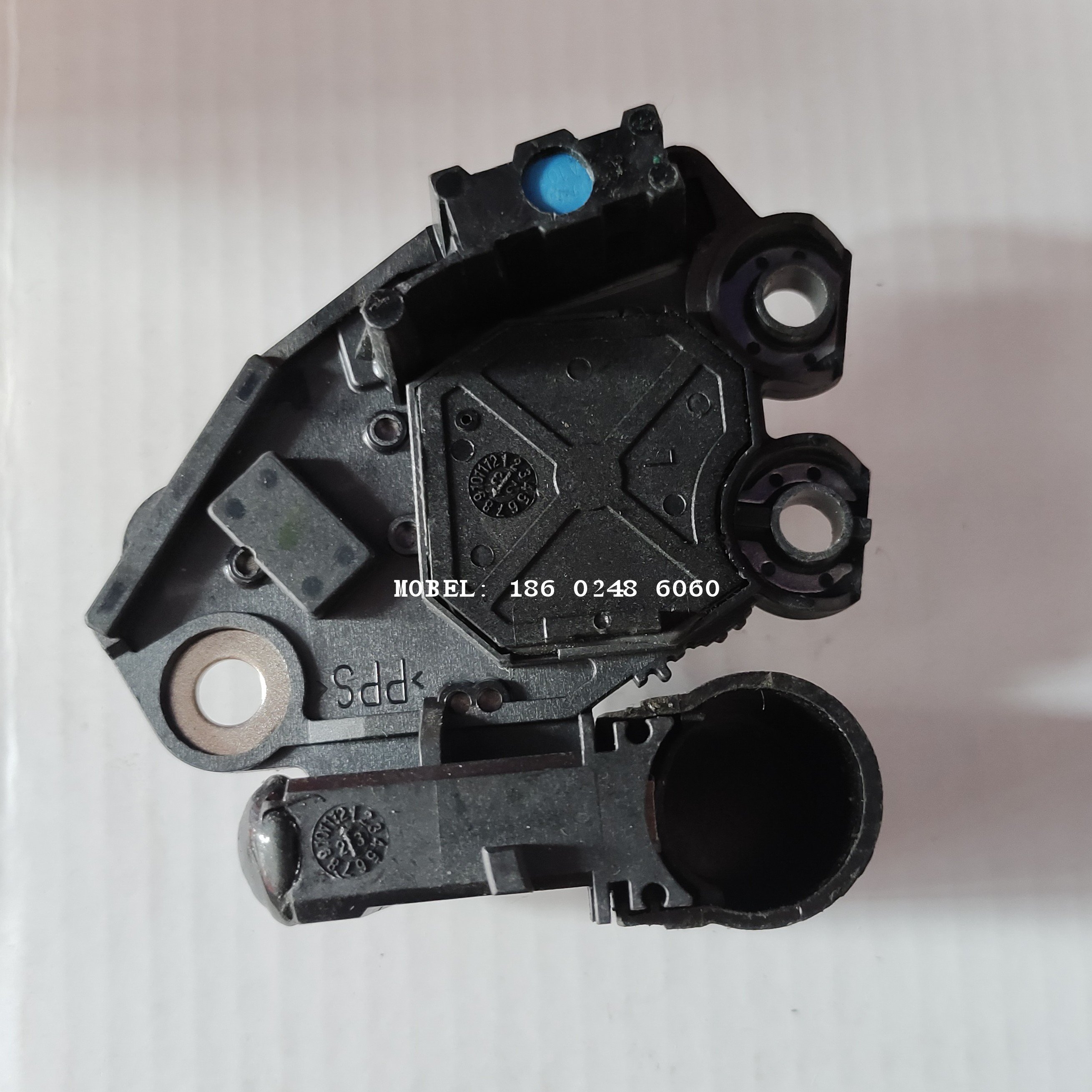 For Valeo Genuine Alternator Spare Parts Voltage Regulator 2624758 V5120 for Citroen