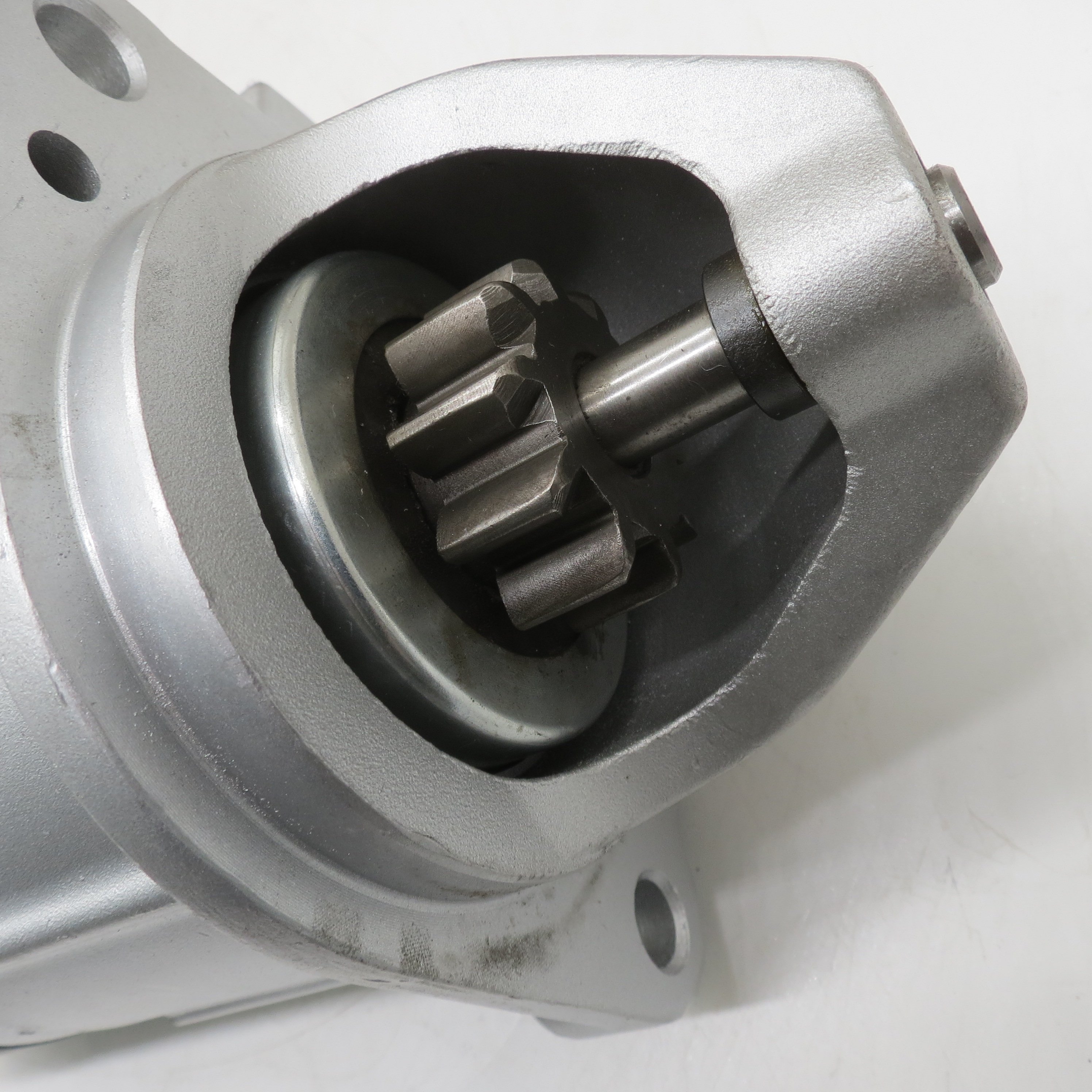 Top Quality Truck Spare Parts Starter Motor 2873K621 12N